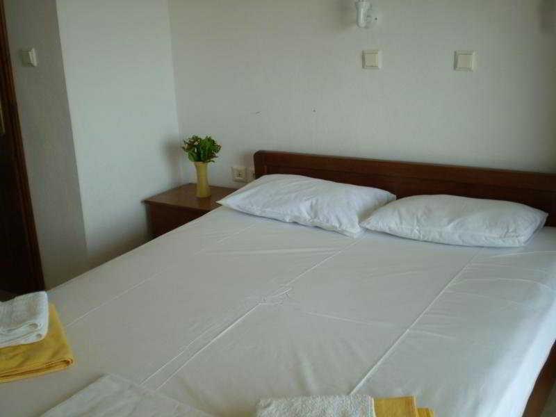 Appartamento Dolphins House Kinira Esterno foto